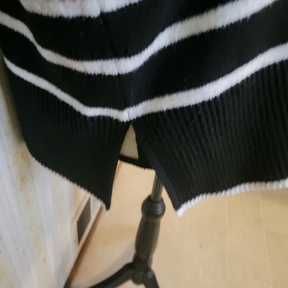 Inner Circle Sweater Sz L - Picture 5 of 6